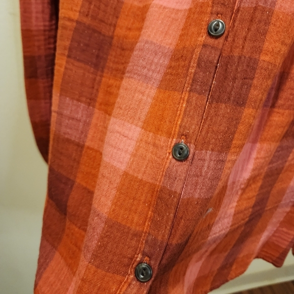 Universal Threads long Sleeves Plaid Crew Neck Casual Blouse size L NWT - Picture 9 of 12